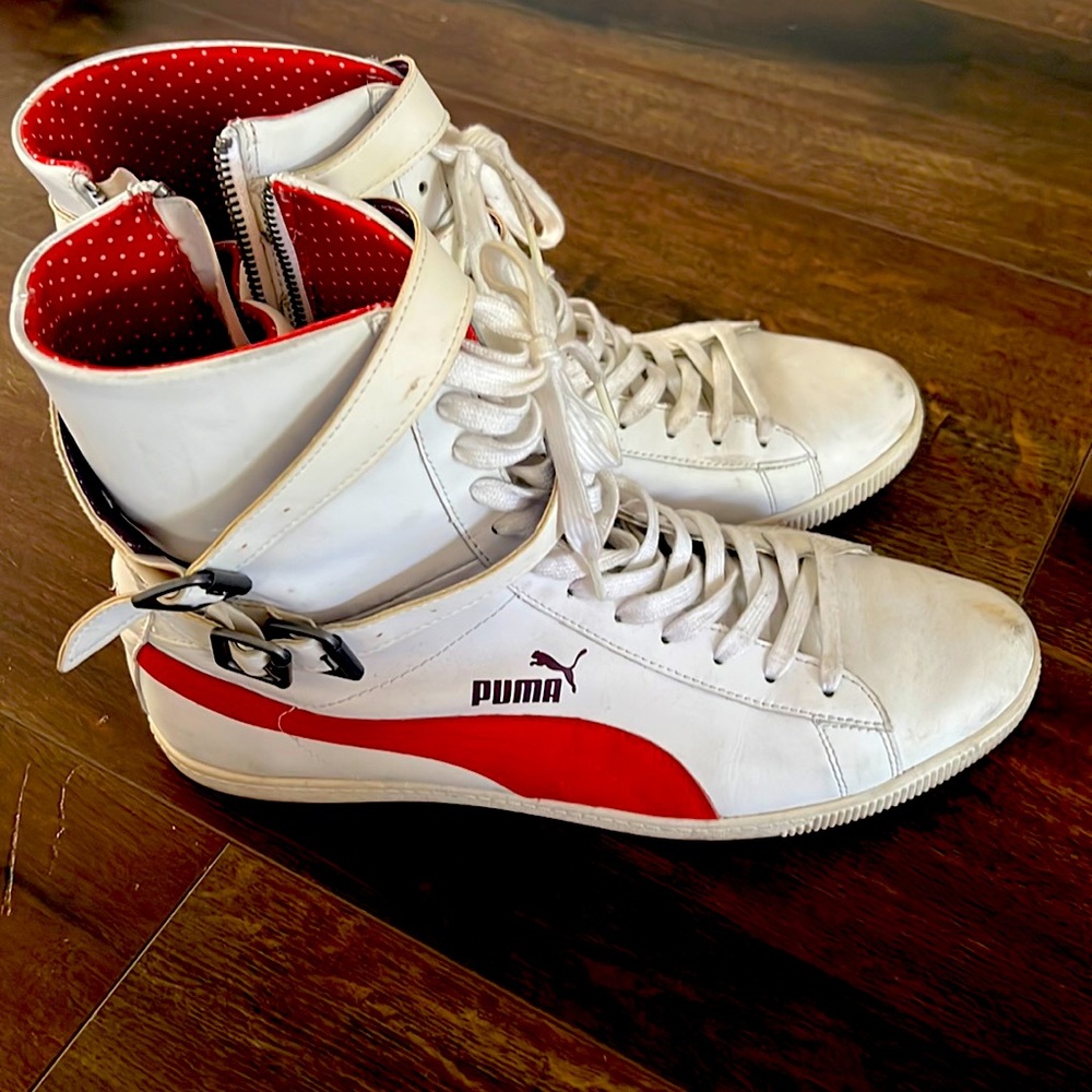 Womens size 11 puma high top sneaker